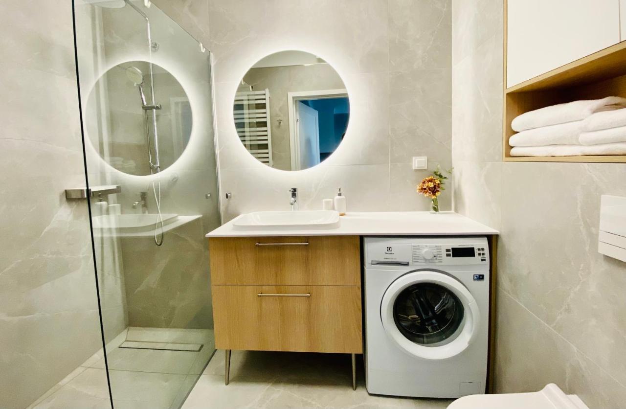 Przy Plazy - Z Prywatnym Ogrodkiem Rezydencja Niechorze Apartment Ngoại thất bức ảnh